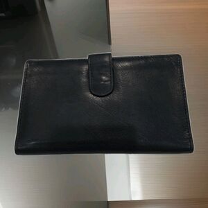 Elegant Black Leather Wallet